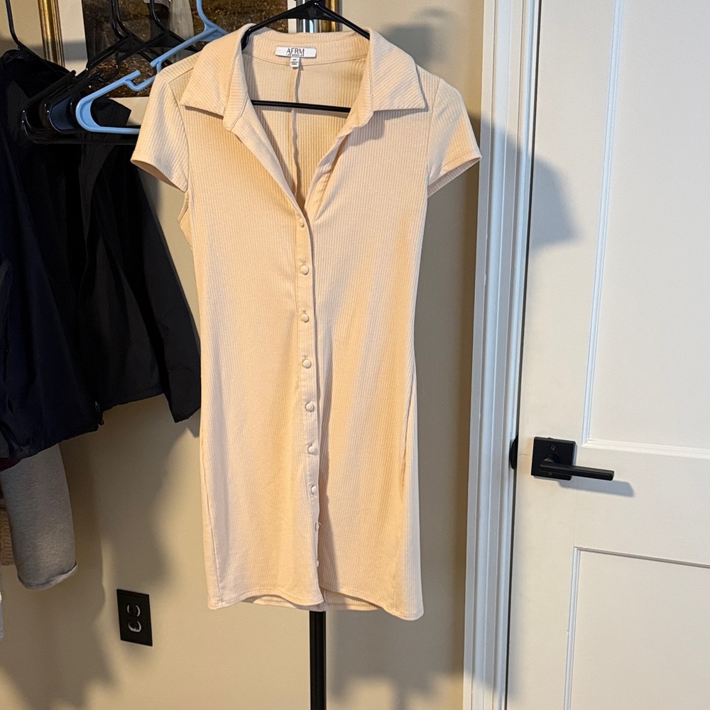 Women's Beige Ribbed Button-Down Dress